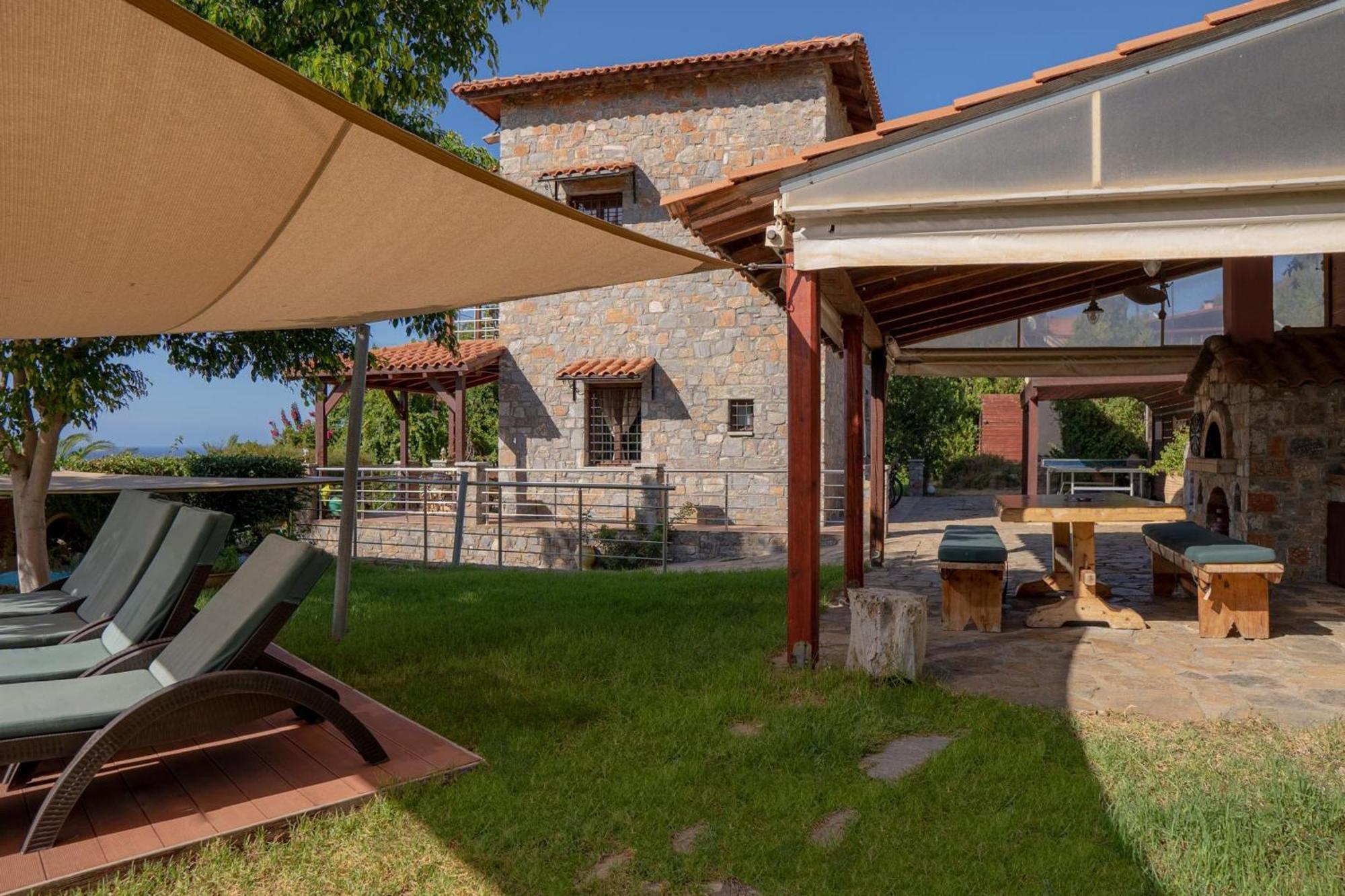 Iris Stone Built Villa Милатос Екстериор снимка